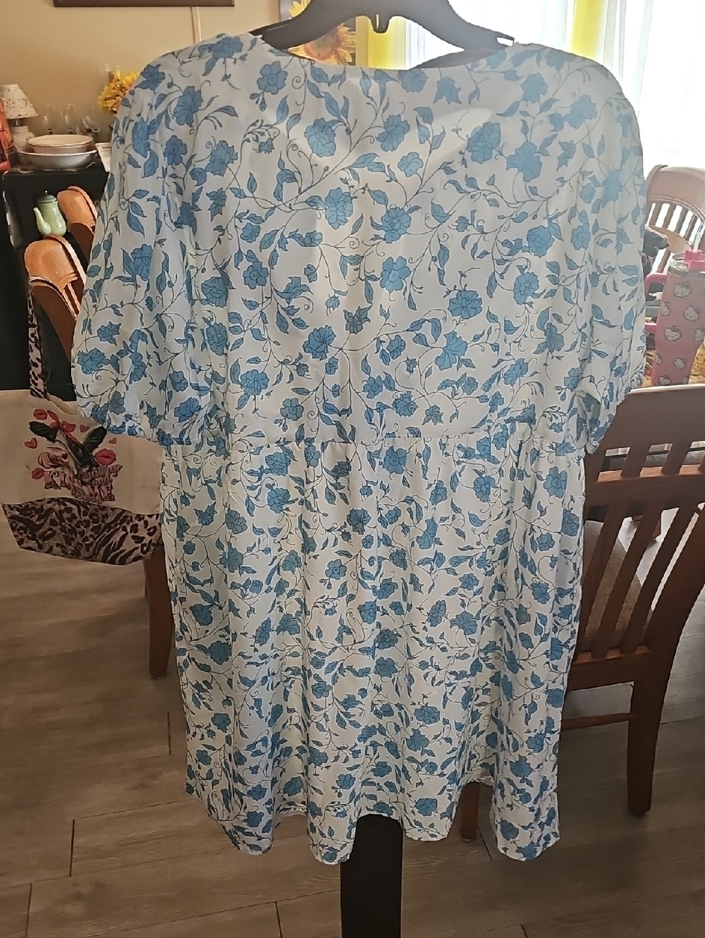 Source Unknown Blue Floral Midi Dress